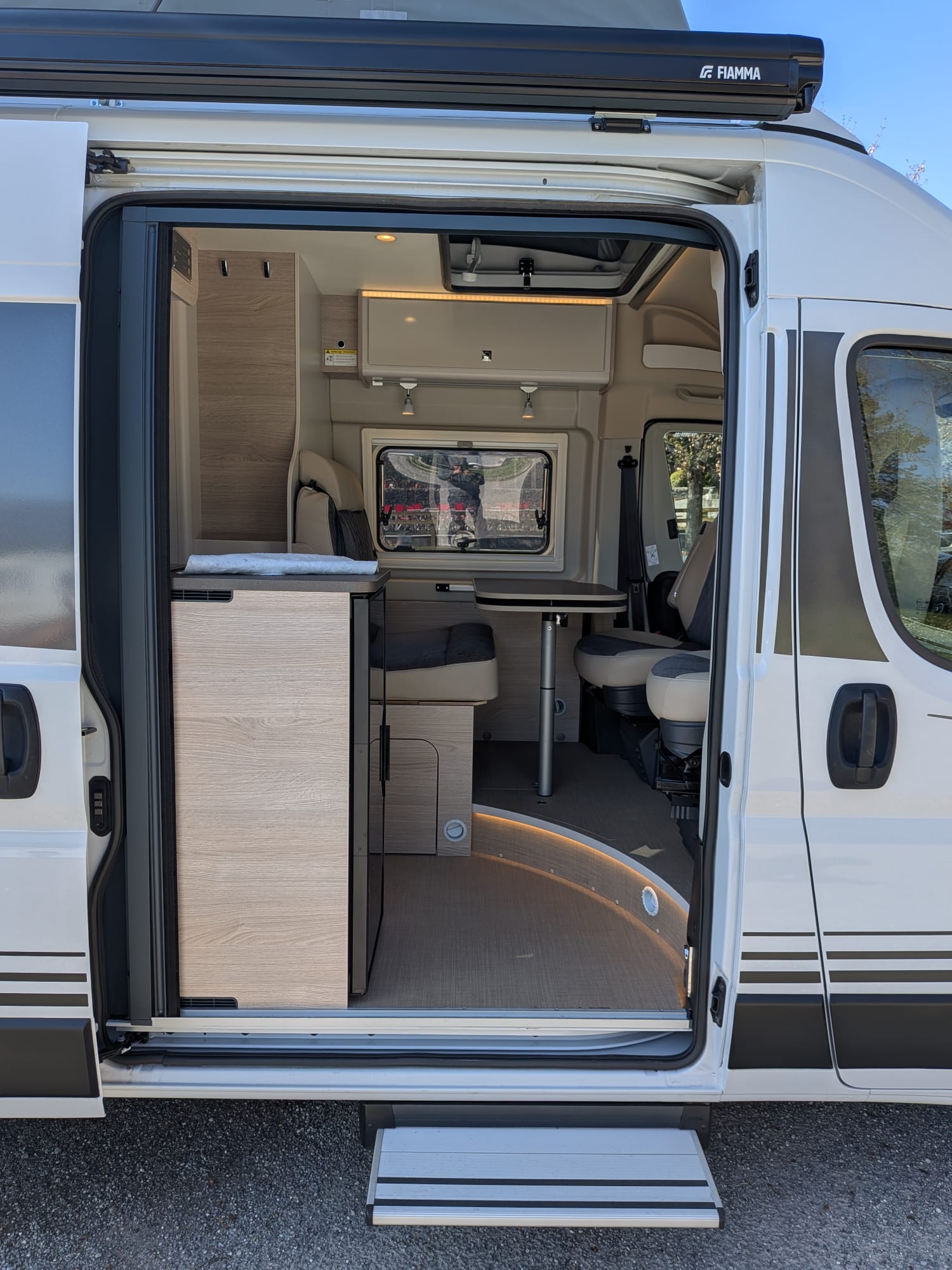 Picture of the campervan 'The Campeo XL'